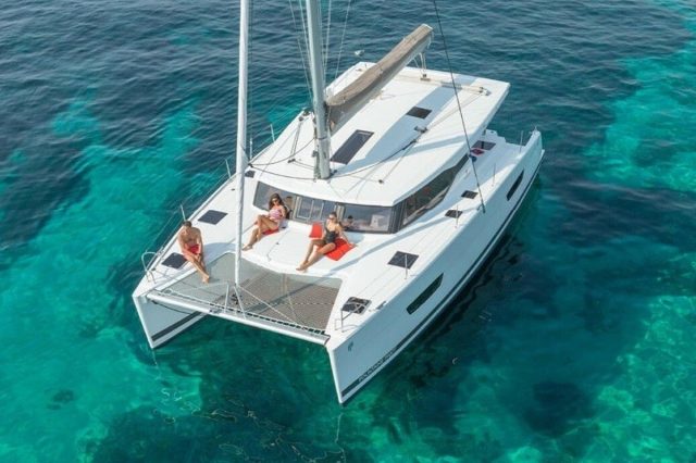 Asinara: escursione sul catamarano di lusso